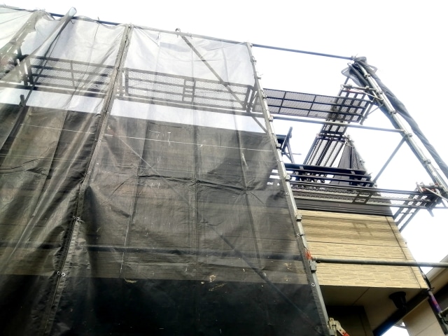 「東金市、八街市の方必見」足場の目的と屋根足場が必要な条件